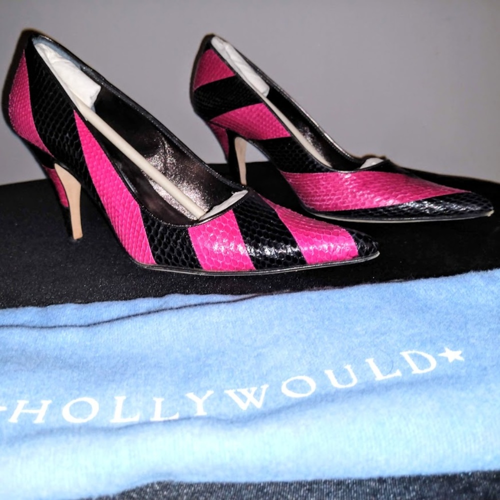 Hollywould genuine snakeskin pumps, size 6.5